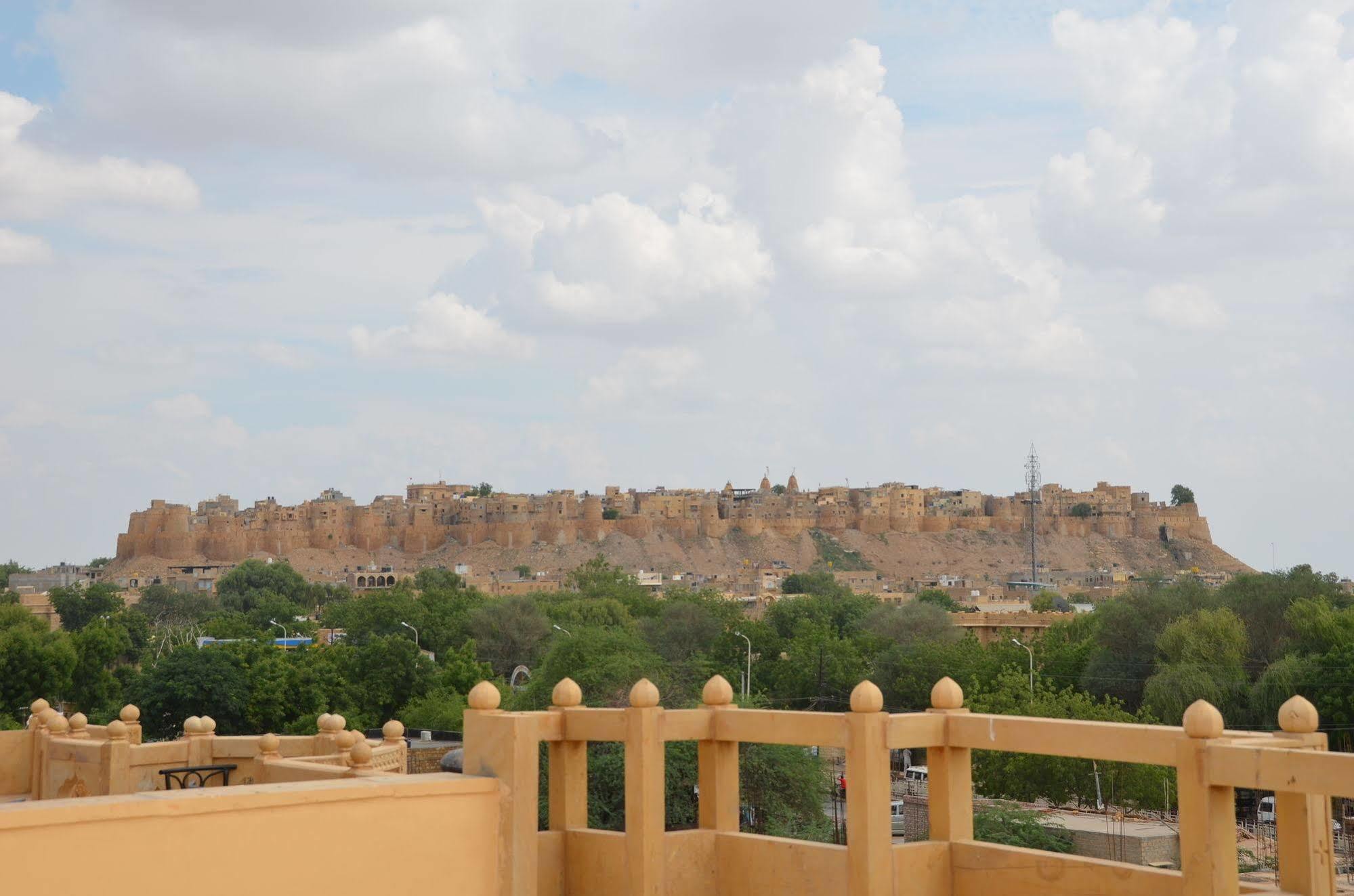 Hotel The Golden House Jaisalmer Exterior photo